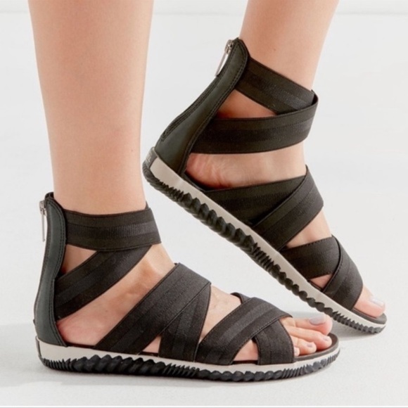 Sorel Shoes - Sorel Black Strappy Zip-Back Women’s Sandals